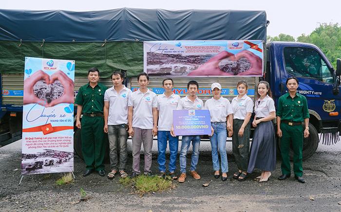 Chuyên viên hỗ trợ SHBET80 24/7